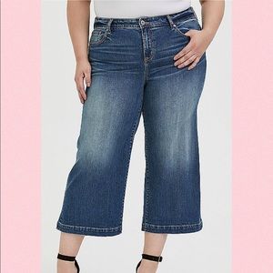 Crop high Rise Wide Leg - sold out on line